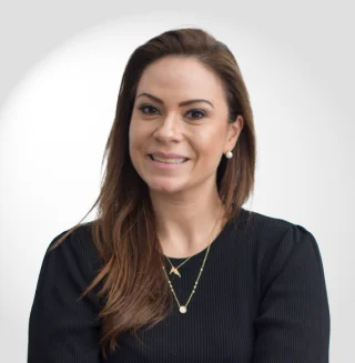 Dra. Esthael Avelar