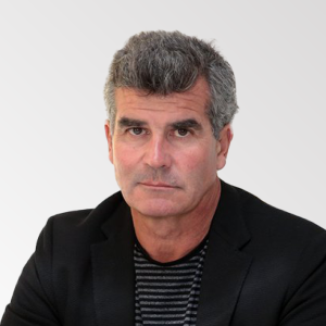 Dr. Alvaro Dowlingr
